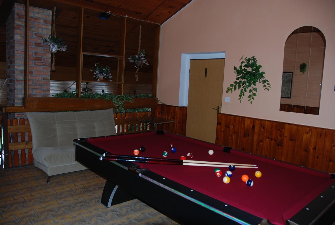 Rodinny "Hotel U Mustku" Desna  Exterior photo